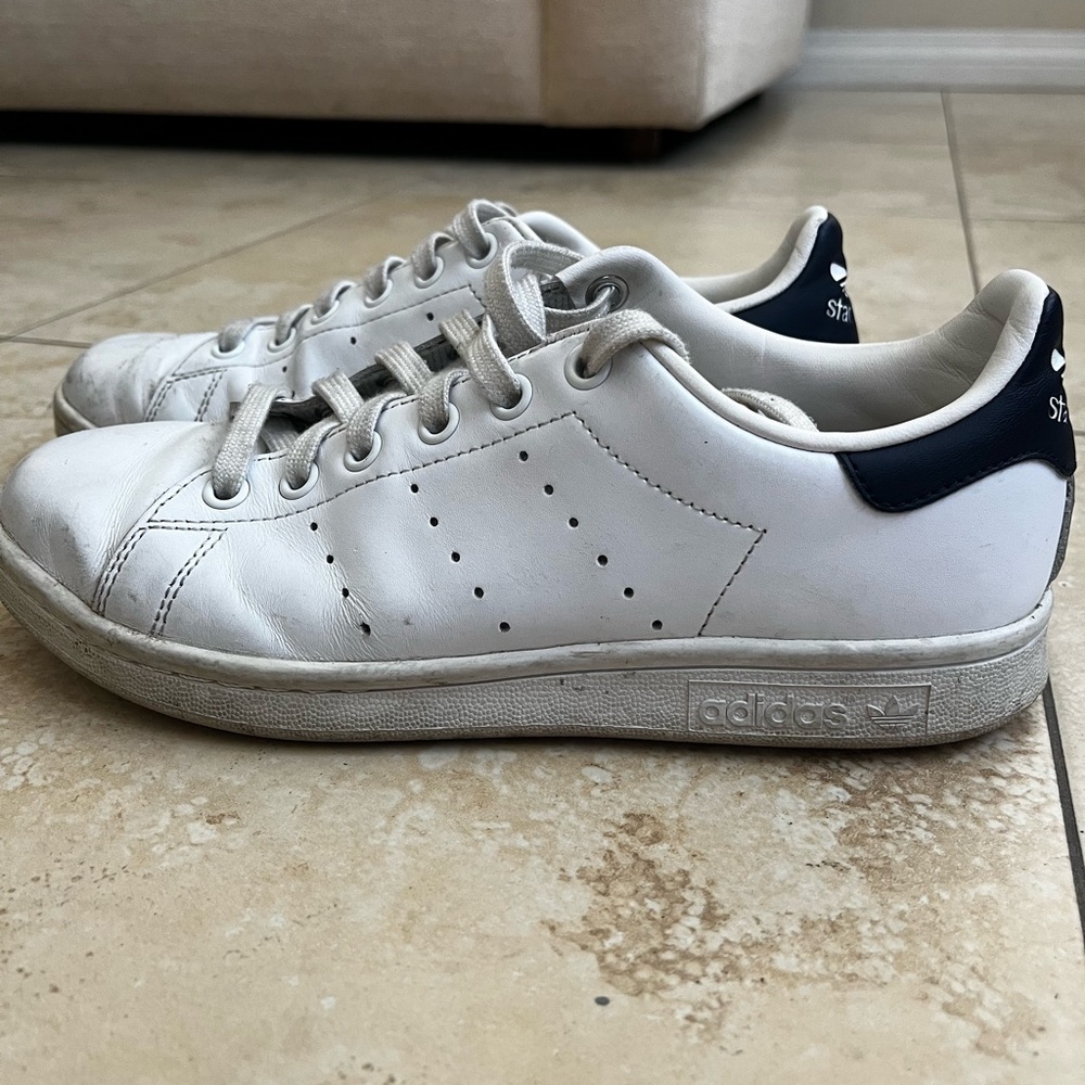 Adidas stan smith blue and white, us women size 6